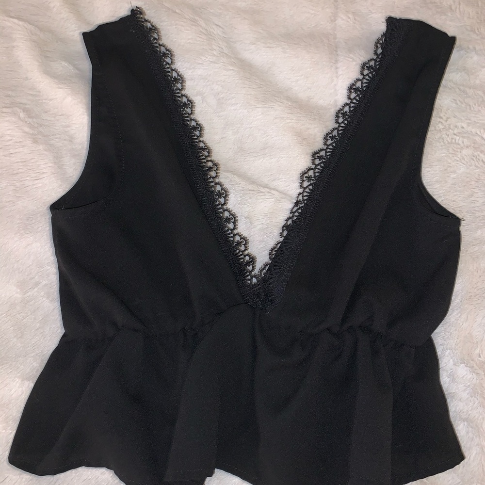 ZAFUL black scoop crop top